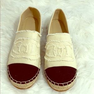 Black cap toe canvas espadrilles